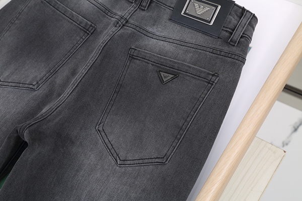 ブランドジーンズ全体デザイン